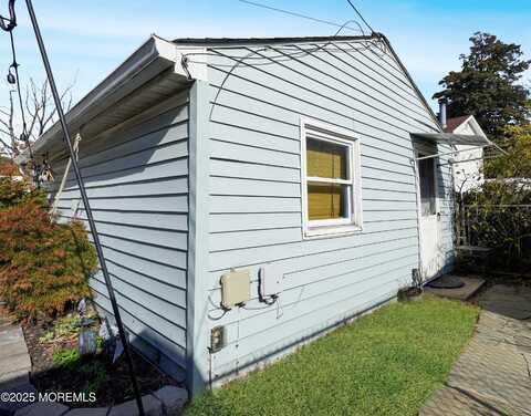 89 Church Street, Keyport, NJ 07735