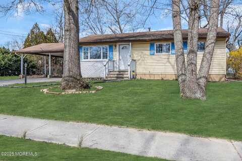 18 Castle Avenue, Jackson, NJ 08527