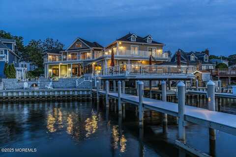 13 Riverview Drive, Brick, NJ 08723