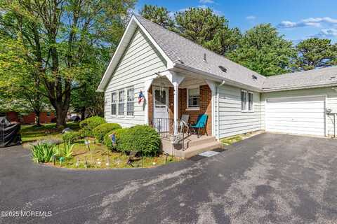 26 Molly Pitcher Boulevard, Whiting, NJ 08759