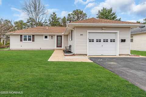 317 St Thomas Drive, Toms River, NJ 08757