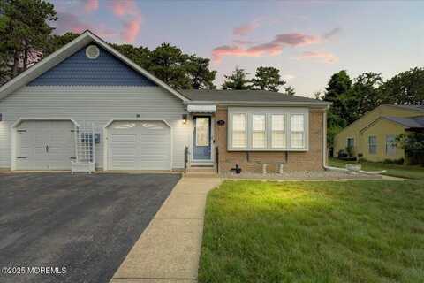2b Greenwood Lane, Whiting, NJ 08759