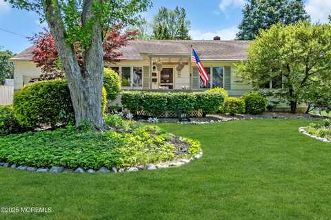 873 Roundtree Drive, Toms River, NJ 08753