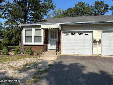 7 Canton Drive, Whiting, NJ 08759