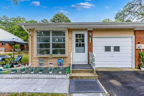 26a Salem Drive, Whiting, NJ 08759