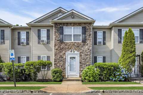 106 Aspen Court, Lakewood, NJ 08701