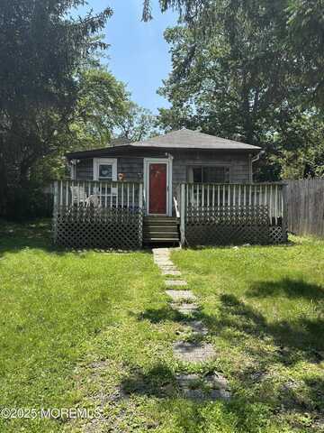 122 Hamilton Avenue, Leonardo, NJ 07737