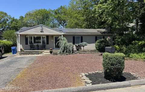 2425 Huckleberry Road, Manchester, NJ 08759