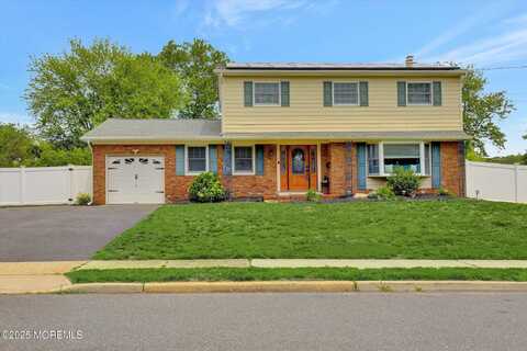18 Taunton Drive, Howell, NJ 07731