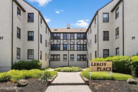 17 Leroy Place, Red Bank, NJ 07701