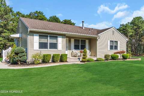 1540 Chester Avenue, Whiting, NJ 08759