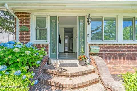 208 E Bergen Place, Red Bank, NJ 07701
