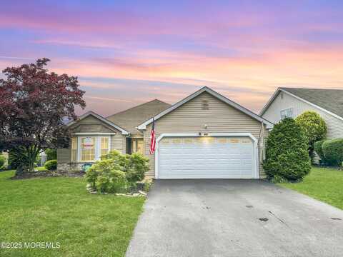 143 Skyline Drive, Lakewood, NJ 08701