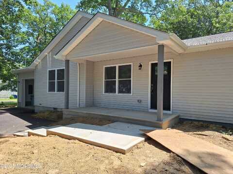 414 Oak Tree Road, Freehold, NJ 07728