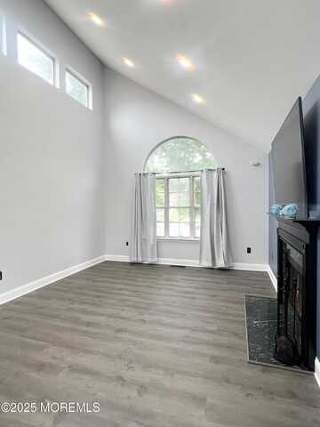 7 Powell Court, Hightstown, NJ 08520