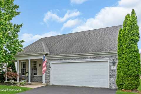 5 Minot Light Court, Barnegat, NJ 08005