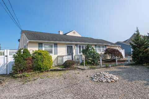 827 Leeward Drive, Forked River, NJ 08731