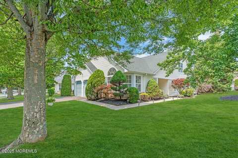 2667 Meadow Lake Drive, Toms River, NJ 08755
