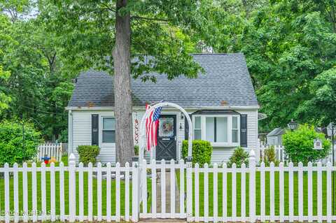 443 Shady Lane, Howell, NJ 07731