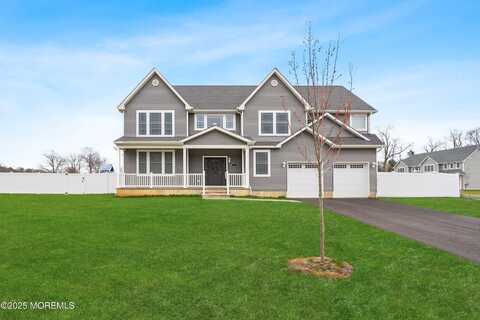 4 Sander Way, Bayville, NJ 08721