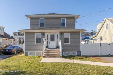 7 Elmwood Avenue, West Long Branch, NJ 07764