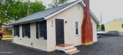 646 Princeton Avenue, Brick, NJ 08724