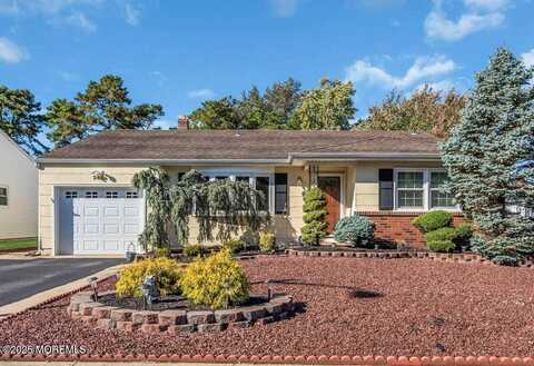 266 Westbrook Drive, Toms River, NJ 08757