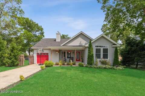 175 Bosun Avenue, Manahawkin, NJ 08050