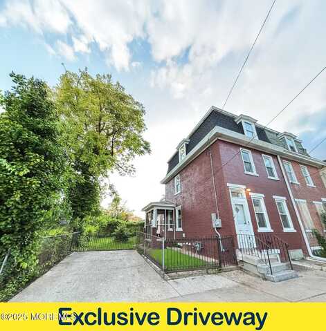 438 Lawrence Street, Burlington City, NJ 08016