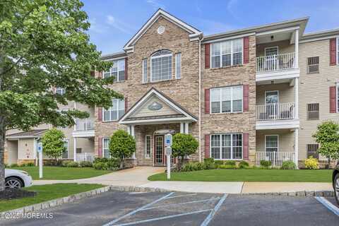 113 Sophee Lane, Lakewood, NJ 08701
