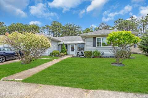 42 Pulaski Boulevard, Toms River, NJ 08757