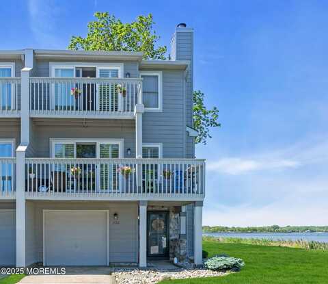 332 Seaview Circle, Neptune, NJ 07753