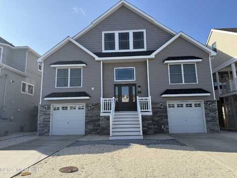 44 Harold Lane, Beach Haven West, NJ 08050