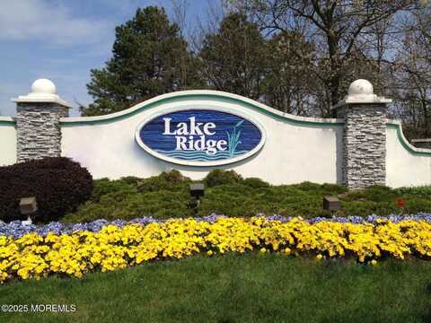 3168 Wood Spring Lane, Toms River, NJ 08755