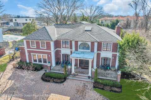 13 Valley Forge Road, Eatontown, NJ 07724