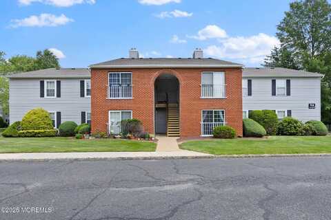 708-4 Zlotkin Circle, Freehold, NJ 07728