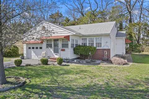 36 Petunia Way, Toms River, NJ 08755