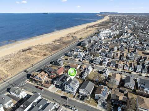 8 Oceanview Avenue, Keansburg, NJ 07734