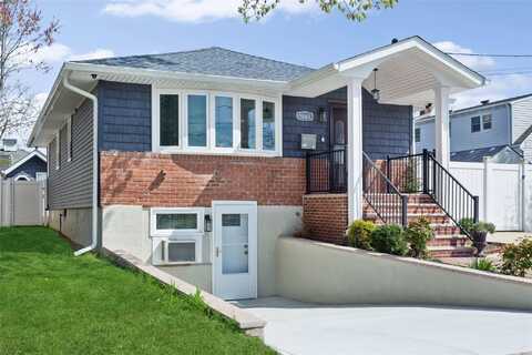 1663 John Street, Merrick, NY 11566