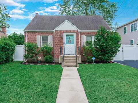 71 Van Nostrand Avenue, North Merrick, NY 11566