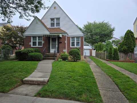 8251 257th Street, Glen Oaks, NY 11004