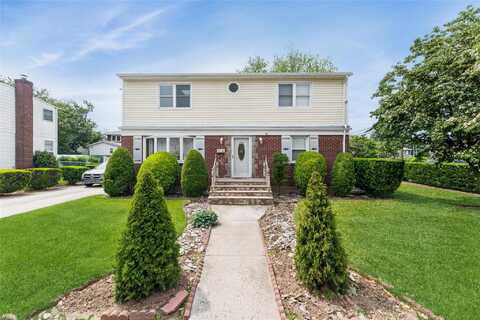 1377 D Street, Elmont, NY 11003