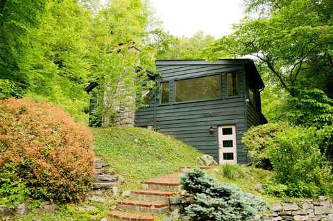 29 Tyler Road, Putnam Valley, NY 10579