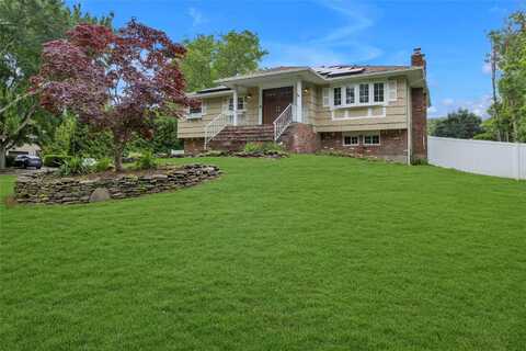 7 Greenvale Drive, East Northport, NY 11731