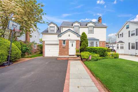 1515 Kenneth Avenue, Baldwin, NY 11510