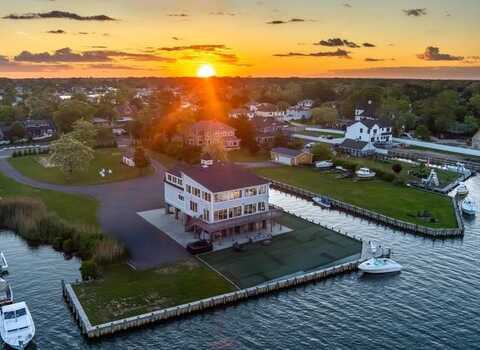 200 Lot A Clocks Boulevard, Massapequa, NY 11758