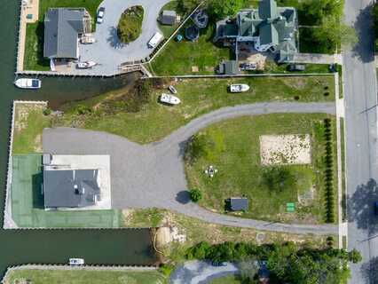 200 Lot B Clocks Boulevard, Massapequa, NY 11758