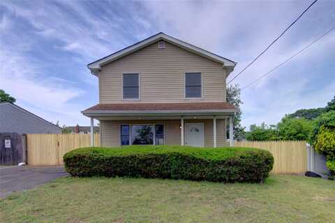 62 S 21st Street, Wyandanch, NY 11798