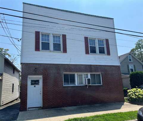 44 Avenue A, Port Washington, NY 11050