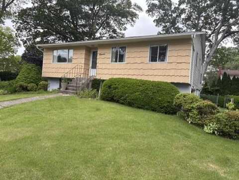 11 Hart Street, Port Jefferson Station, NY 11776